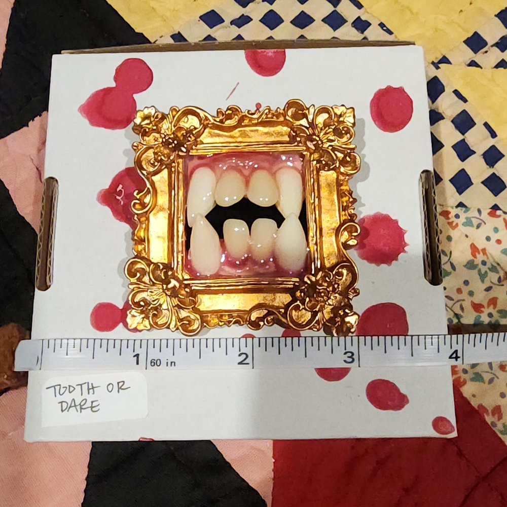 Teeth MAGNET - Picture 2 of 4